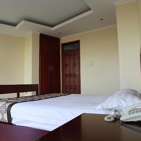 Namayiba Park Hotel Kampala Phòng bức ảnh