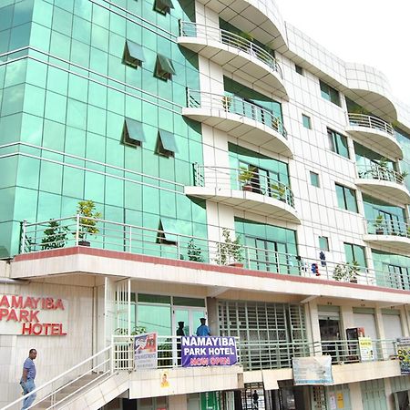 Namayiba Park Hotel Kampala Ngoại thất bức ảnh