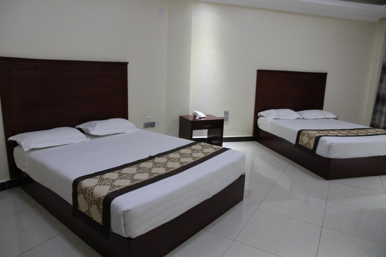 Namayiba Park Hotel Kampala Ngoại thất bức ảnh