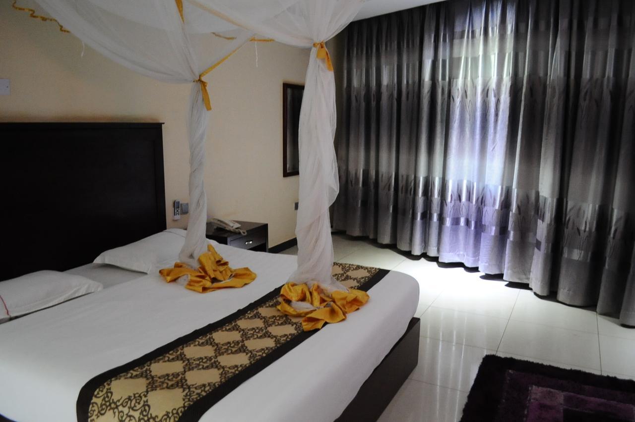 Namayiba Park Hotel Kampala Ngoại thất bức ảnh