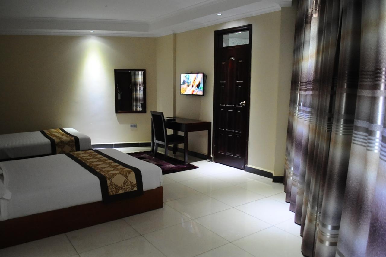 Namayiba Park Hotel Kampala Ngoại thất bức ảnh